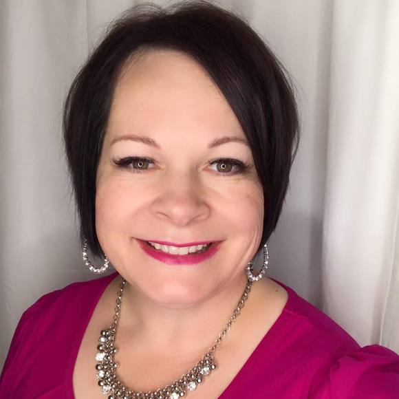 Meet your Posher, Michele - Picture 1 of 1